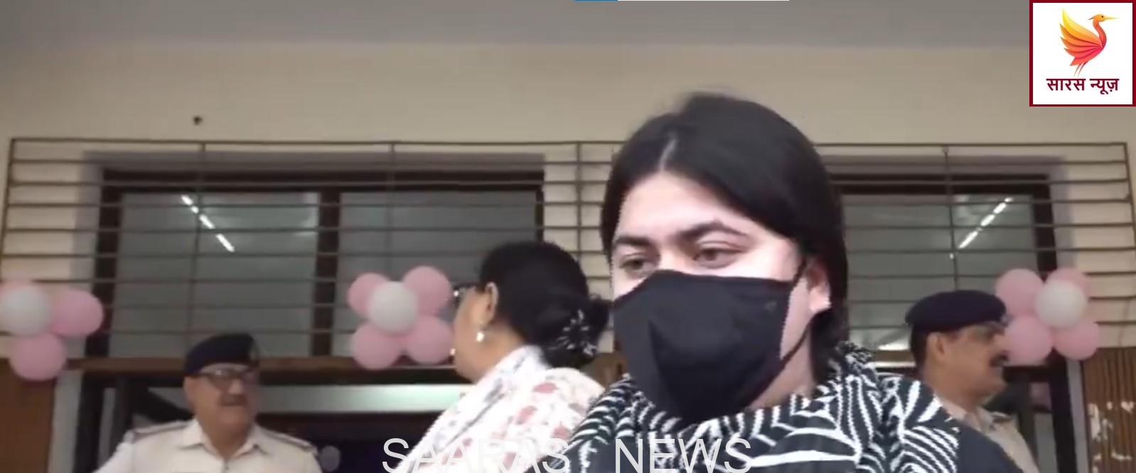 पटना में अव्यवस्था: दो महिलाओं ने लगाया मतदान से रोके जाने का आरोप, बोलीं—हर बार यही होता है बिहार में।